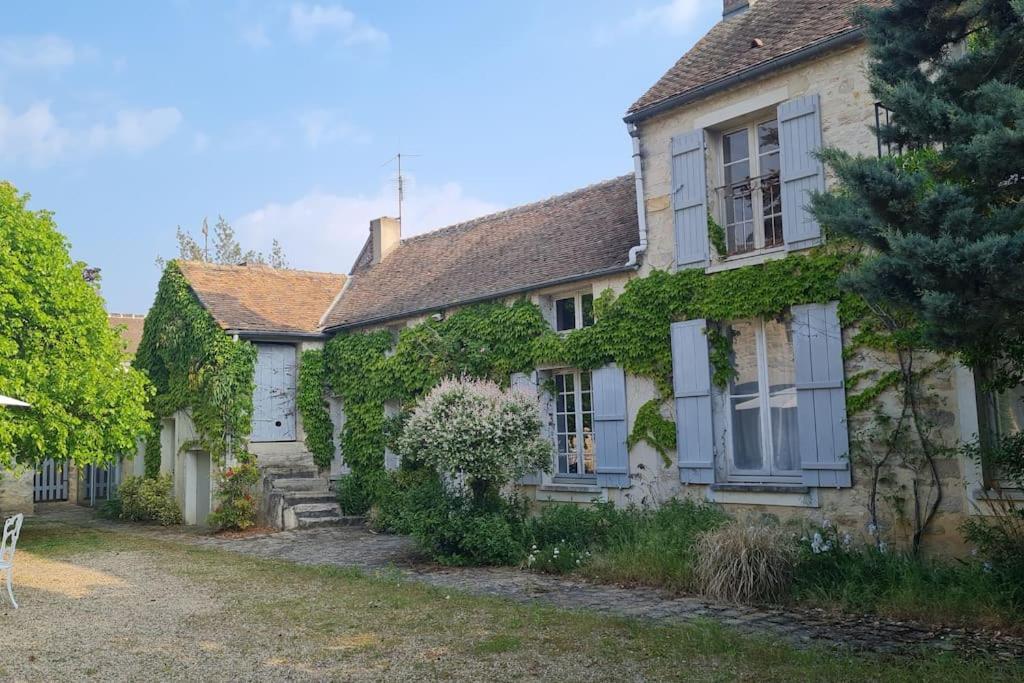 Belle Suite Dans Corps De Ferme - Logement Alicia Villiers-sous-Grez Exterior foto
